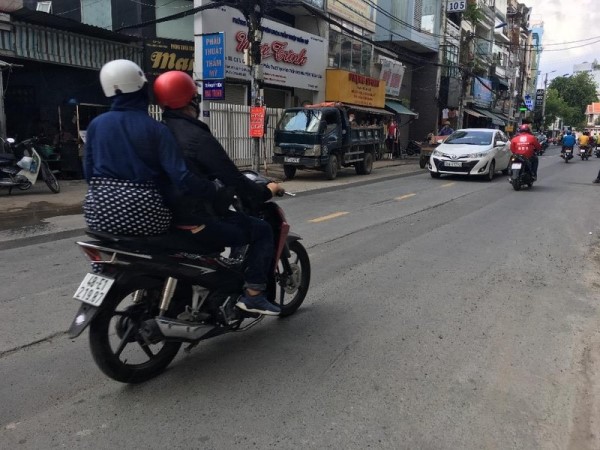 Xe máy để lâu không chạy, cần kiểm tra lại phanh để lưu thông an toàn