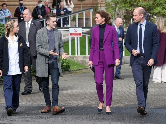 Công nương Kate có hành động táo bạo trong sự kiện mới, Meghan buộc phải chấp nhận chịu thua