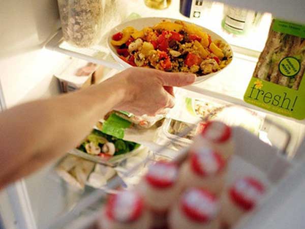 3 kiểu ăn uống tiết kiệm là mầm mống gây bệnh làm sức khỏe sa sút