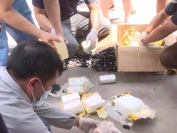 'Chặt đứt' mắt xích trong đường dây vận chuyển gần 10kg ma túy