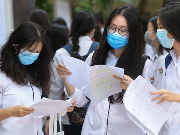 Thông tin mới nhất về việc cho học sinh đến trường ở TP.HCM từ 1/10