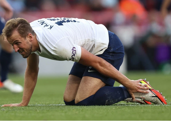 Vua phá lưới Premier League: Sai một ly, đi luôn cả sự nghiệp?