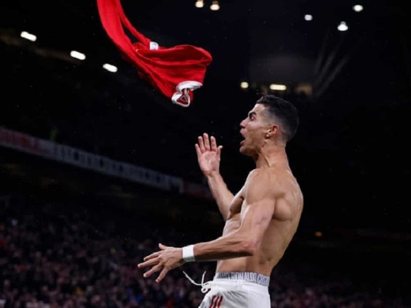 Ronaldo phấn khích sau bàn thắng quyết định giúp MU hạ Villarreal: 'Đây là lý do vì sao tôi trở lại MU'