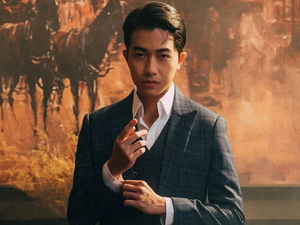 'Hồ sơ tình ái' Cris Phan: Chàng thiếu gia Sài thành đóng vai 'phi công trẻ' được 'máy bay' chủ động tỏ tình