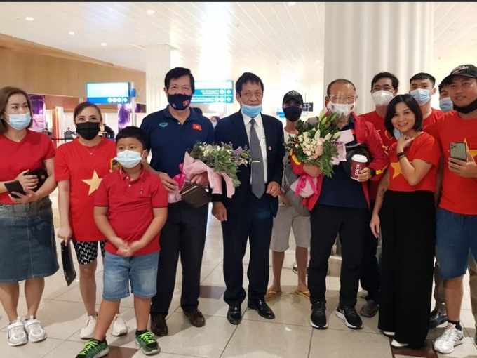 ĐT Việt Nam đón 'vị khách đặc biệt' tại UAE