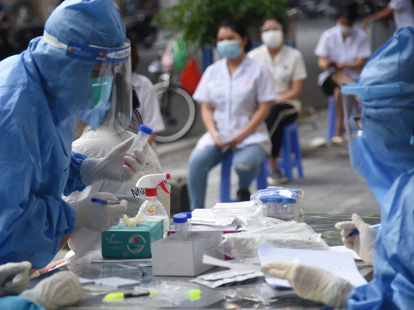 Hà Nội: F0 ở quận Hoàn Kiếm là nhân viên giao cơm, đã truy vết được 11 F1