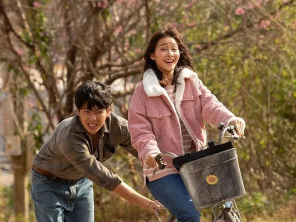 Khả Ngân - Quốc Anh đại diện Việt Nam chiến thắng tại Asian Academy Creative Awards 2021