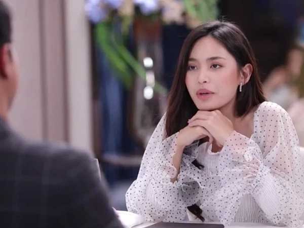Chồng đi nhậu đến 2 giờ sáng mới về, vừa mở cửa vào nhà và nhìn món quà vợ chuẩn bị mà anh ta 'run bần bật'