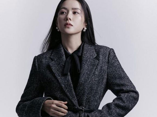 Son Ye Jin mặt đẹp miễn chê nhưng sao lại gầy trơ xương như thế này