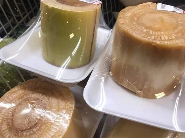 Thân cây chuối ở Việt Nam quăng chỏng chơ, sang nước ngoài được bày trên kệ siêu thị, coi giá bán mà ngỡ ngàng!