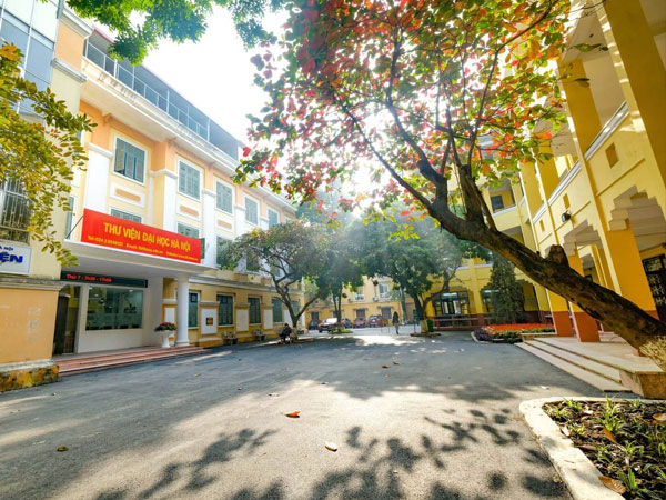 Trường đại học hội tụ đủ 'kỳ nhân ẩn sĩ': Bác bảo vệ 'bắn' tiếng Nga như gió, cô lao công giỏi tiếng Hàn và hàng loạt 'bí mật' khiến sinh viên khóc thét vì xấu hổ