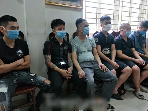 NÓNG: Triệt phá đường dây đánh bạc qua mạng cực 'khủng', thu giữ 13 siêu xe