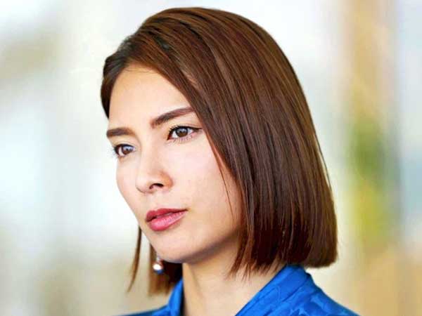 Vợ mua xe mới thì bị chồng nghi trộm tiền của chị chồng, anh ta đuổi cô đi rồi phải run rẩy ngã gục khi nghe tiếng cười đắc ý giữa đêm
