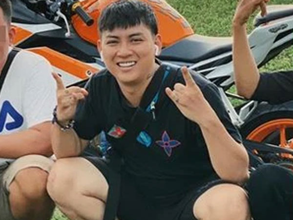 Ảnh mới nhất của Hoài Lâm: Phát tướng gây sốc, khó tin đây là chàng ca sĩ một thời làm bao người thương nhớ!