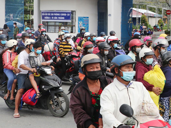 Sóc Trăng kêu gọi người dân hạn chế ra đường vì người về quê tự phát quá nhiều