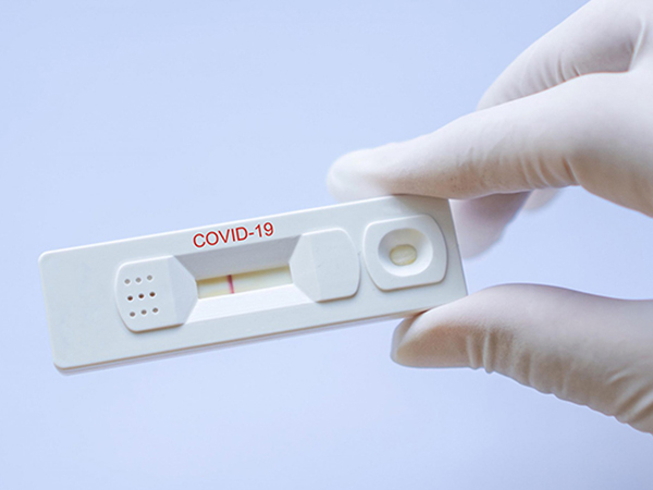Những đồ uống cần kiêng trước khi thực hiện test nhanh Covid-19