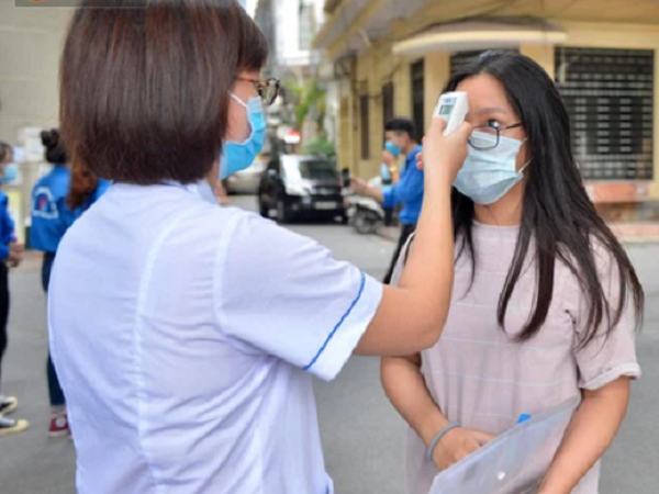 KHẨN: Thêm 2 ca nhiễm Covid-19, 1 địa phương tiếp tục cho học sinh nghỉ học