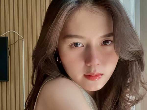 Xôn xao post tuyển dụng với yêu cầu nhắc sếp giờ ăn và uống thuốc, luôn ở bệnh cạnh lúc cần, biết chụp ảnh với mức lương 20k - 25k/ giờ