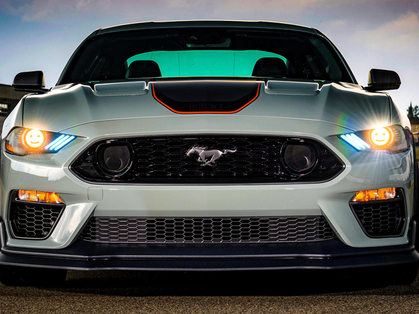 Ford phát triển công nghệ tuỳ biến đèn pha xe ô tô, có thể thay đổi liên tục theo ý muốn