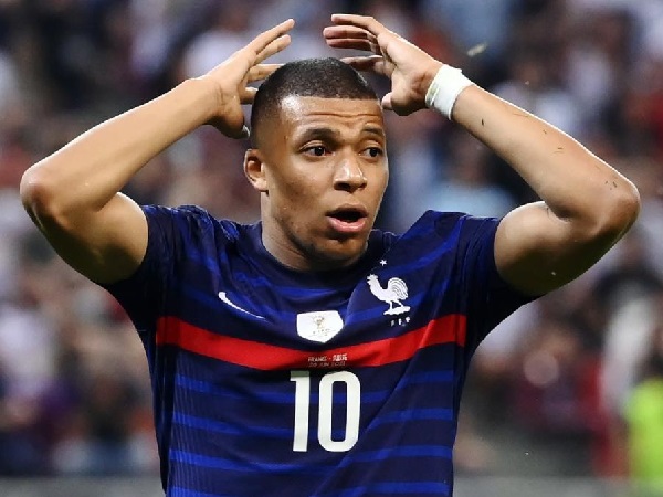 'Bị gọi là khỉ': Mbappé gây sốc khi tuyên bố sẵn sàng chia tay tuyển Pháp