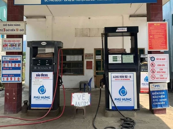 Treo biển 'về ăn cơm' nghỉ không bán hàng, cửa hàng xăng dầu bị phạt 10 triệu đồng