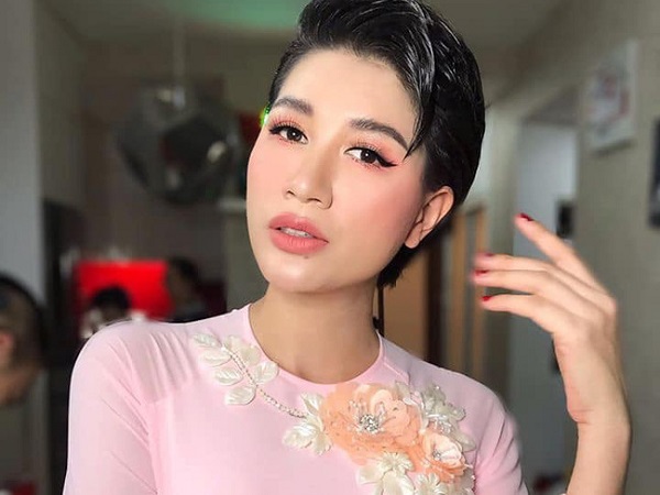 Trang Trần đòi nữ CEO xin lỗi vì đã vu oan Phi Nhung bóc lột Hồ Văn Cường