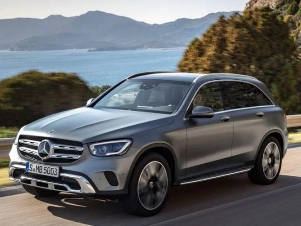 Mercedes-Benz Việt Nam triệu hồi loạt xe GLC do lỗi cảm biến va chạm