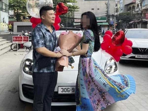 Chưa thể bán đấu giá lô xe sang trong đường dây đánh bạc nghìn tỷ có ông trùm từng tặng Porsche cho bạn gái
