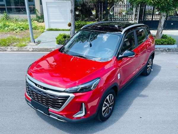 'Mặt tiền' bóng bẩy của xe Trung Quốc Beijing X3 giá 200 triệu đồng vừa về Việt Nam