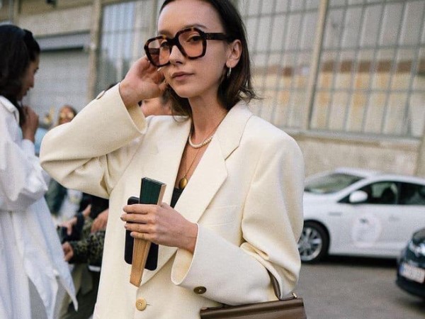 Blazer qua tay hội It girl sao trông cool với chảnh thế, ra là nhờ vào loạt bí kíp 'guột'