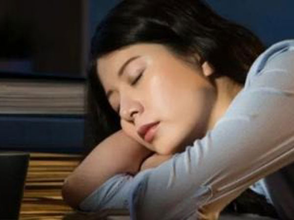 Tại sao bạn hay buồn ngủ vào mùa thu?