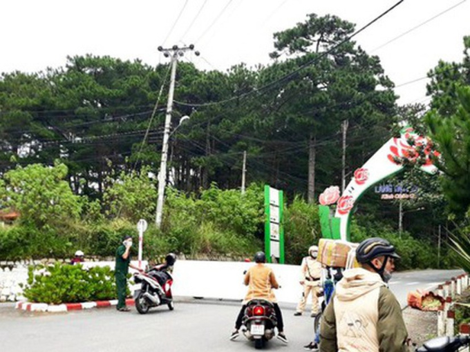 Cách ly y tế hơn 2.000 người ở làng hoa Đà Lạt vì xuất hiện ổ dịch COVID-19