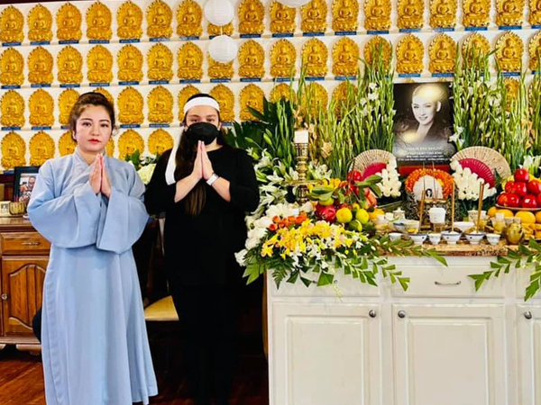 Đám tang Phi Nhung ở Mỹ: Thúy Nga quyết định làm điều đặc biệt cho người quá cố