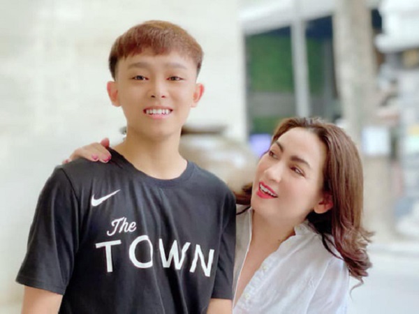 Xôn xao danh sách 310 đêm diễn và sự kiện của Hồ Văn Cường 5 năm qua, có show hát về mệt quá nên hôm sau phải bỏ thi trên trường?