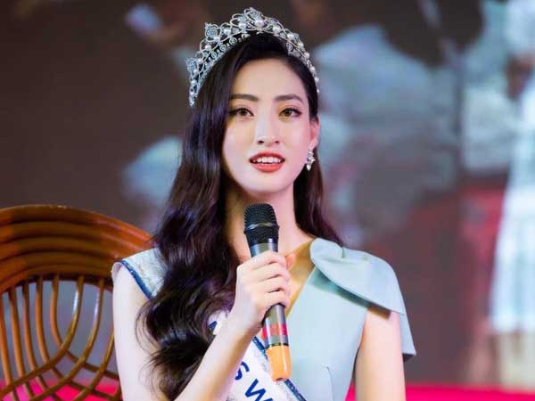Được fan hỏi xin địa chỉ luyện thi IELTS, Lương Thùy Linh giải đáp tỉ mỉ, nghe là biết chăm học cỡ nào!