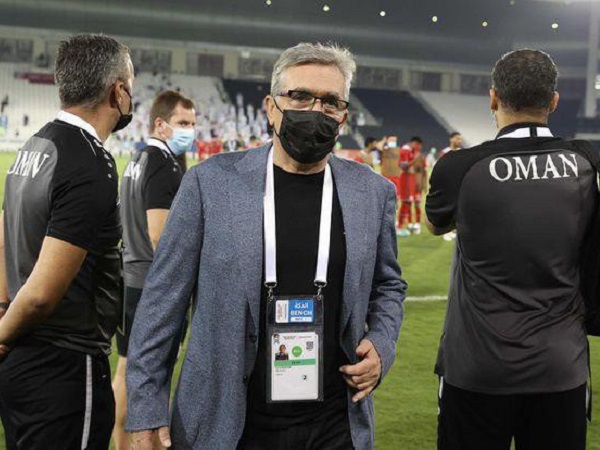 HLV Oman: 'Việt Nam là đội khó chơi, xứng đáng có điểm trong 3 trận đã qua'