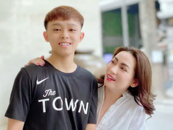 Gia đình Hồ Văn Cường dọn ra khỏi nhà Phi Nhung sau ồn ào tiền cát xê, ekip chốt 1 câu cho thấy mối quan hệ căng thẳng?