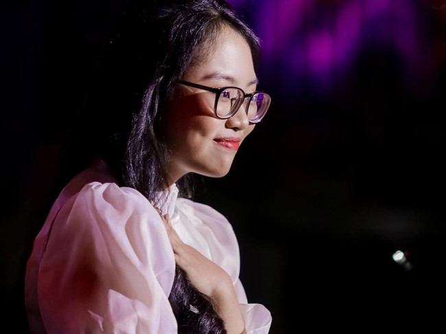 Chia tay công ty ba nuôi Quang Lê sau hơn 1 năm, Phương Mỹ Chi bất ngờ lên tiếng đòi được tôn trọng quyền riêng tư