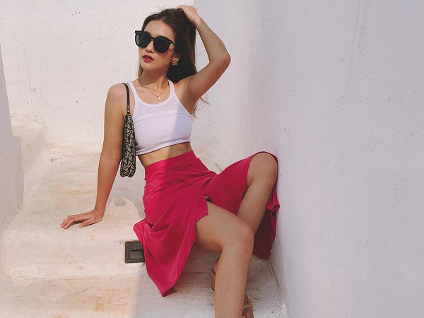 Chiếm sóng street style của Khả Ngân là loạt outfit khoe cơ bụng số 11 'chuẩn đét'