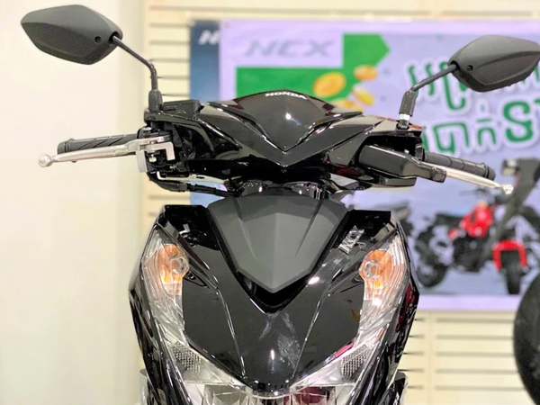 Xe tay ga 32 triệu về đại lý, cốp 12 lít, bình xăng 4,2 lít, 'đấu' Honda Vision