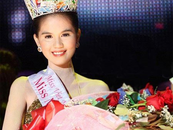 Ngọc Trinh, Phan Như Thảo từng tham gia Hoa hậu thế giới người Việt tại Mỹ giống người đẹp trộm đồng hồ Rolex 2 tỷ vừa bị bắt: Người lờ tịt danh hiệu, người 'muối mặt' muốn quên