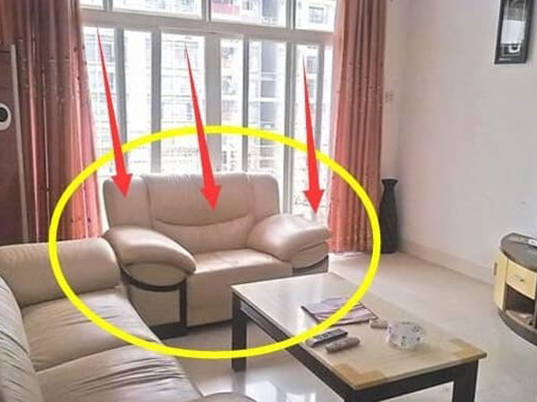 4 kiểu đặt ghế sofa tuyệt đối không nên dùng kẻo càng sống nhiều, càng nghèo, làm việc cật lực cũng chẳng tiết kiệm được gì