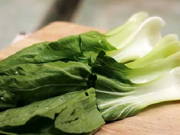 Đây là 12 loại rau quả được đánh giá chứa nhiều thuốc trừ sâu nhất, hầu hết chúng đều quen thuộc trong mâm cơm ở nhiều nhà