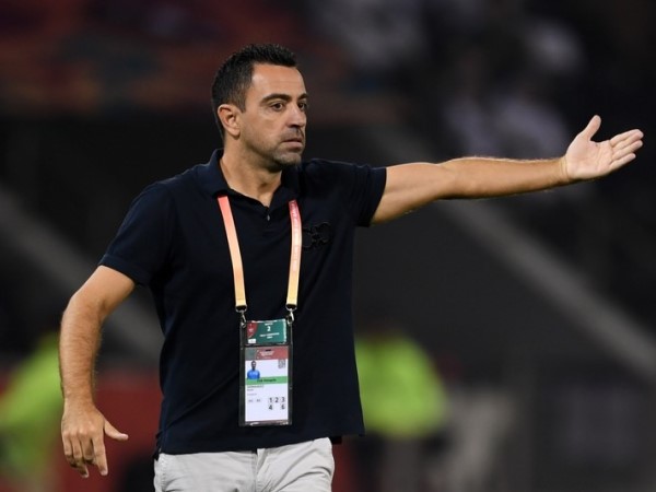 Xavi trở lại Barca thay thế HLV Koeman