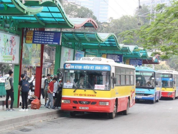 Hành khách đi xe buýt, vận tải công cộng vào Hà Nội cần những thủ tục gì?