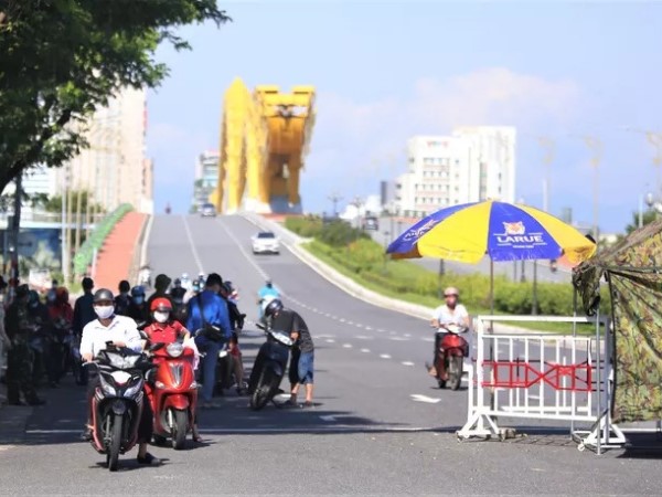 Đà Nẵng mở lại hàng ăn uống phục vụ tại chỗ từ ngày 16-10