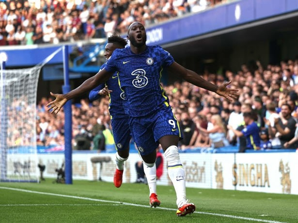 Chelsea cũng có 'vấn đề Ronaldo' cần giải quyết