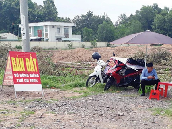 Kiến nghị cấm cá nhân môi giới bất động sản độc lập: 'Cò mồi' sắp hết thời chụp giật, trốn thuế, thổi giá gây sốt đất?
