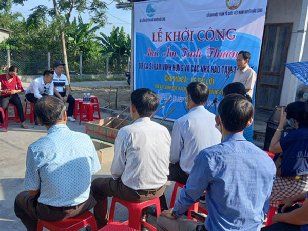 Ca sĩ Đàm Vĩnh Hưng hỗ trợ gì người dân vùng lũ Quảng Trị?