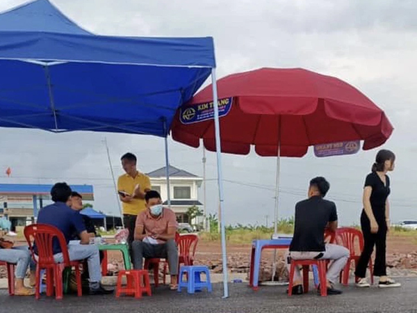 Hết ngăn sông cấm chợ, nhà đầu tư 'đội mưa' quay lại thị trường đất tỉnh